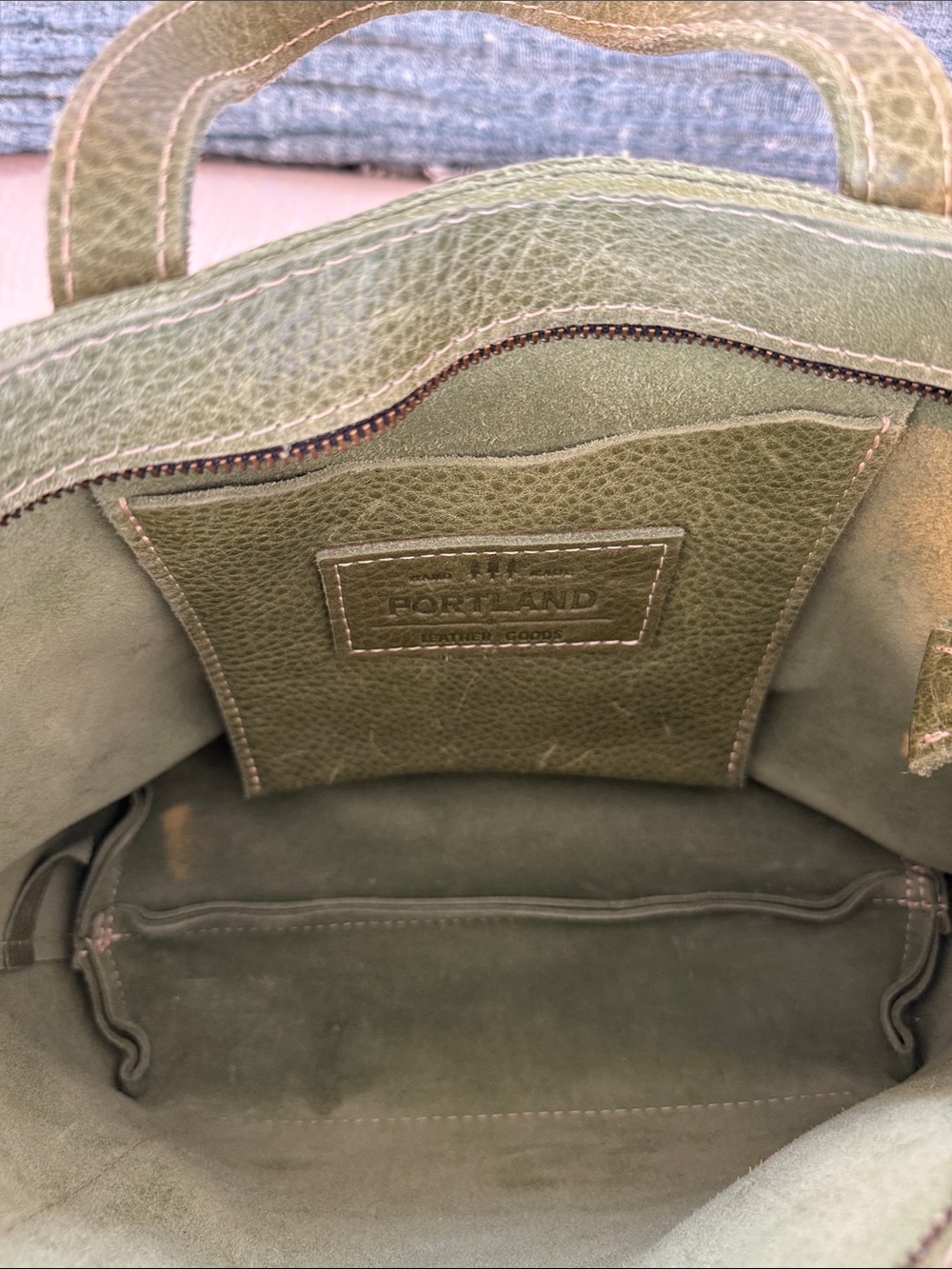 NEW Portland Leather Pebbled Leather Zip Medium “Almost Perfect” Crossbody/Tote - Picture 11 of 14